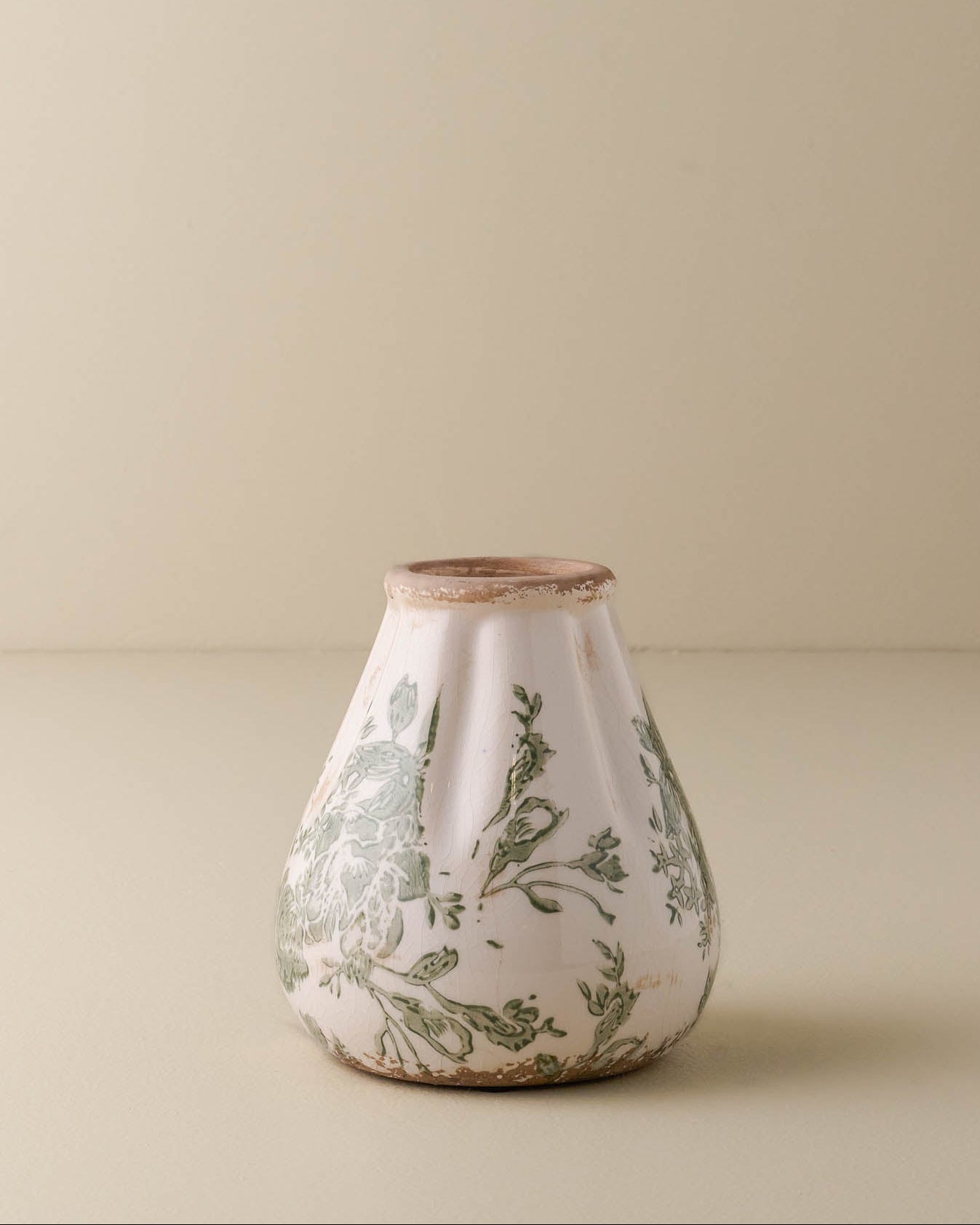 Fluted Green and White Distressed Vase - Image 3