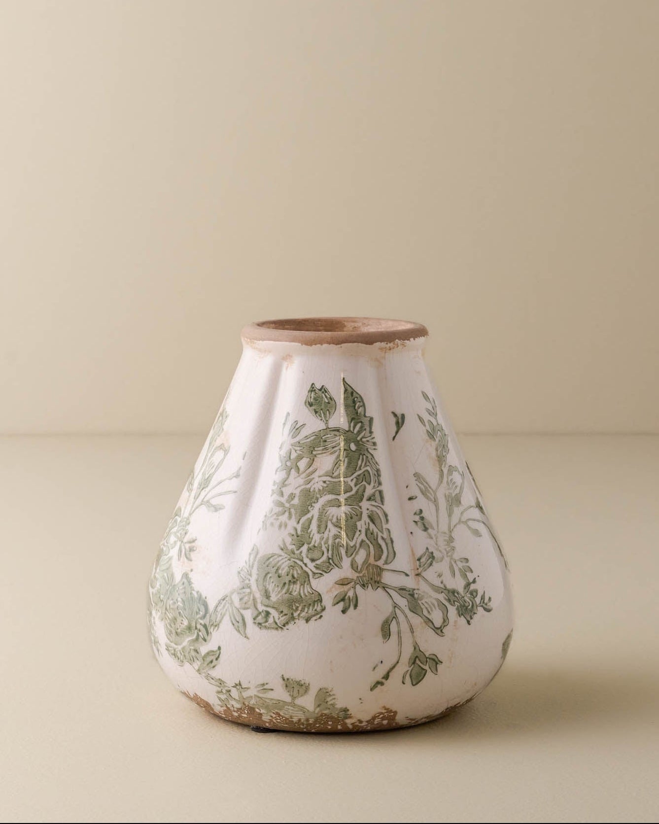 Fluted Green and White Distressed Vase - Image 4